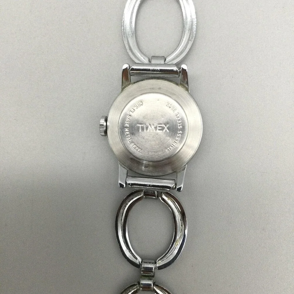 Vintage Timex Womens Watch 24mm Blue Dial Date Silver Tone Manual Wind 6.5